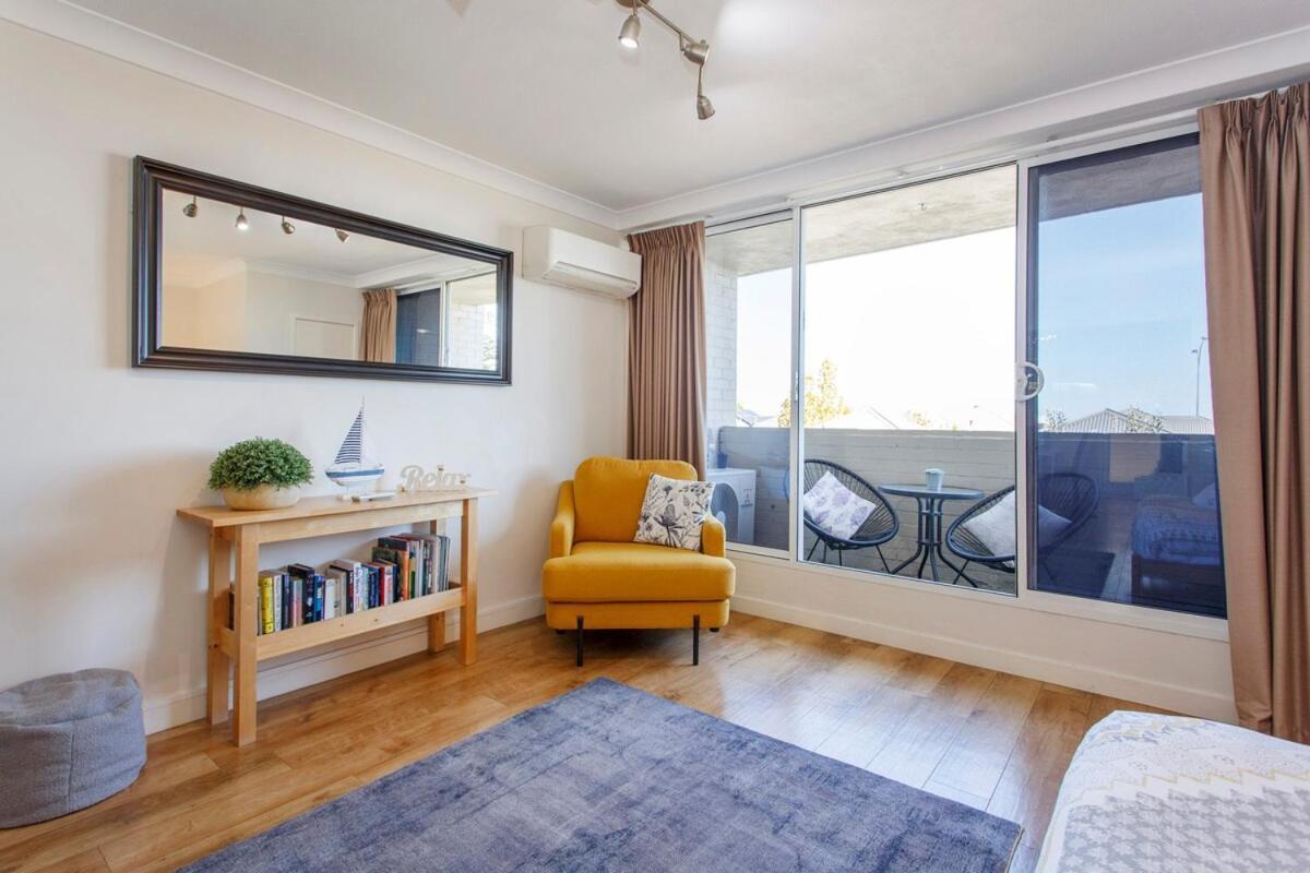 Fremantle Sunset Studio Rottnest Island Views ภายนอก รูปภาพ